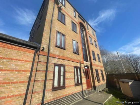 Additional Property Image 1 bedroom Flat for sale in London 13