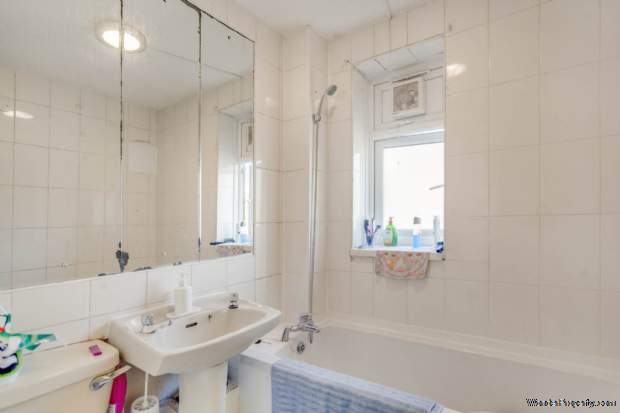 Additional Property Image 1 bedroom Flat for sale in London 8