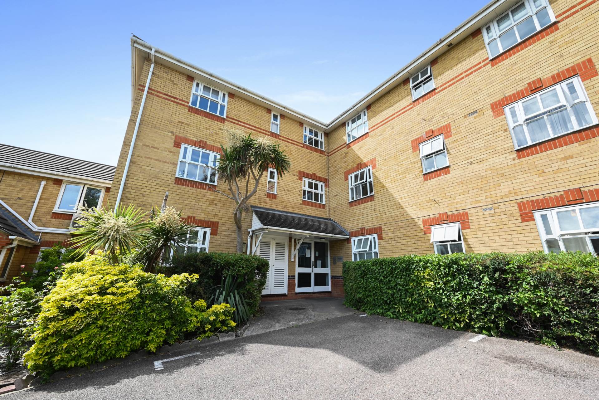 Additional Property Image 1 bedroom Apartment for sale in London 2