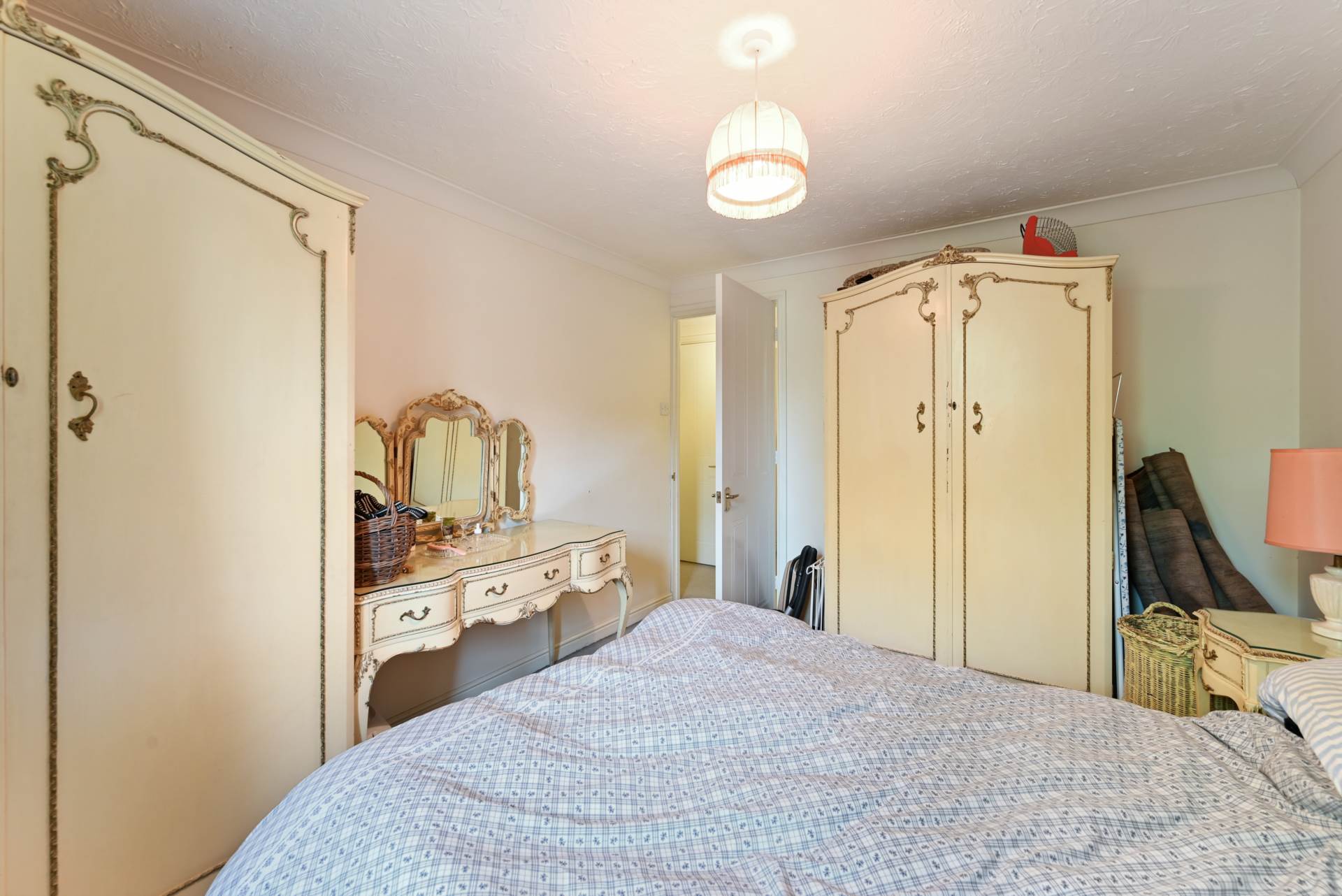 Additional Property Image 1 bedroom Apartment for sale in London 14