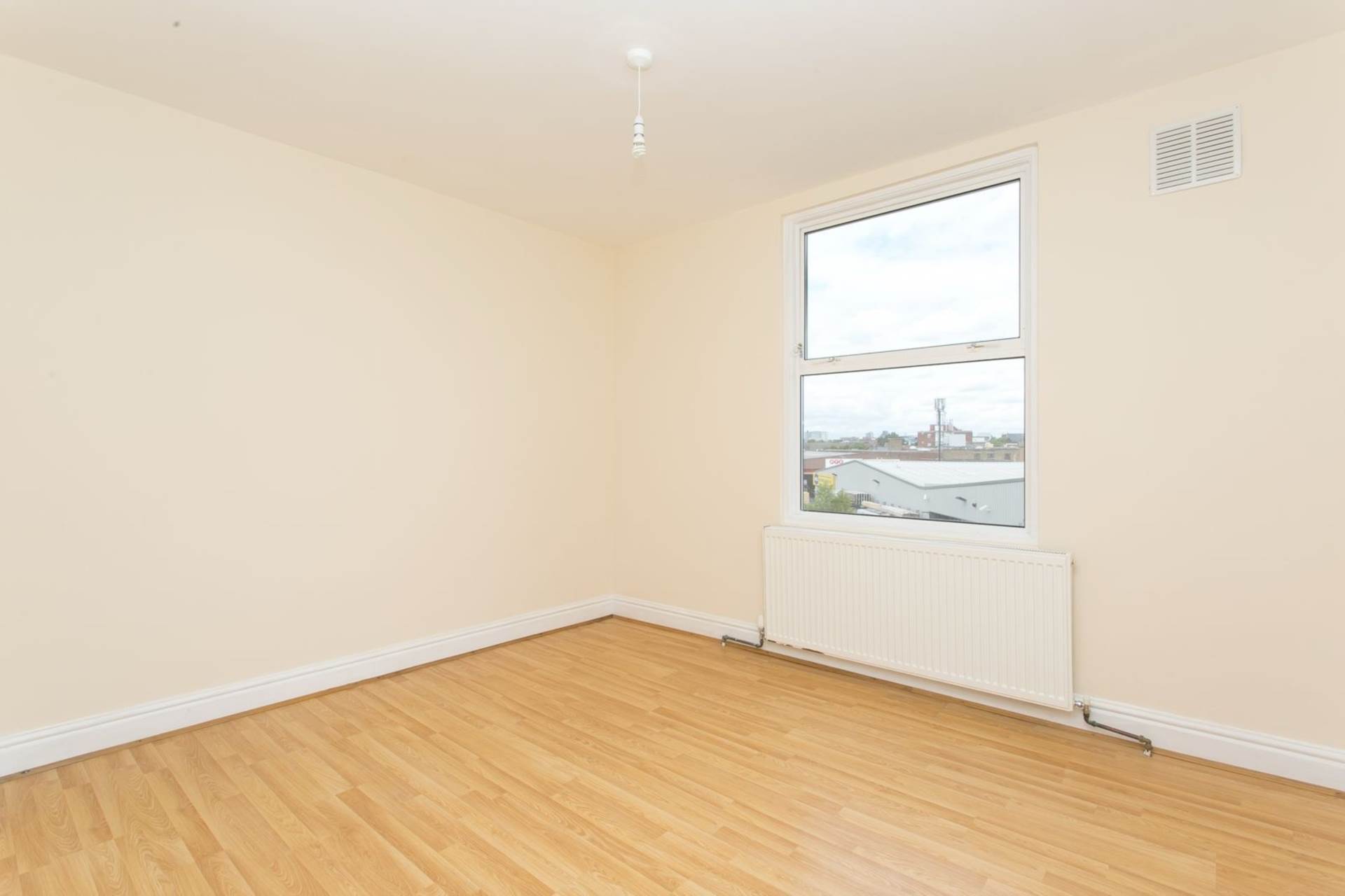 Additional Property Image 1 bedroom Apartment for sale in London 4