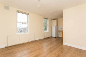 1 bedroom Apartment for sale in London