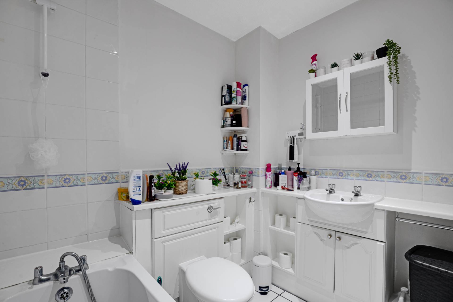 Additional Property Image 2 bedroom Apartment for sale in London 13