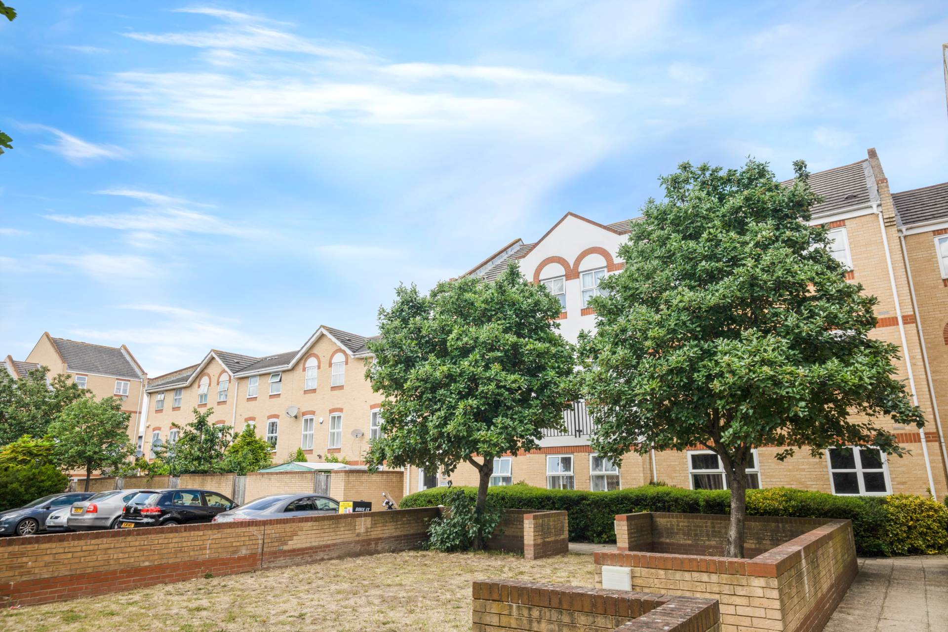 Additional Property Image 2 bedroom Apartment for sale in London 14