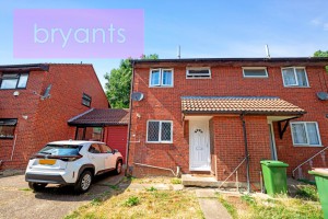 2 bedroom Semi Detached for sale in London