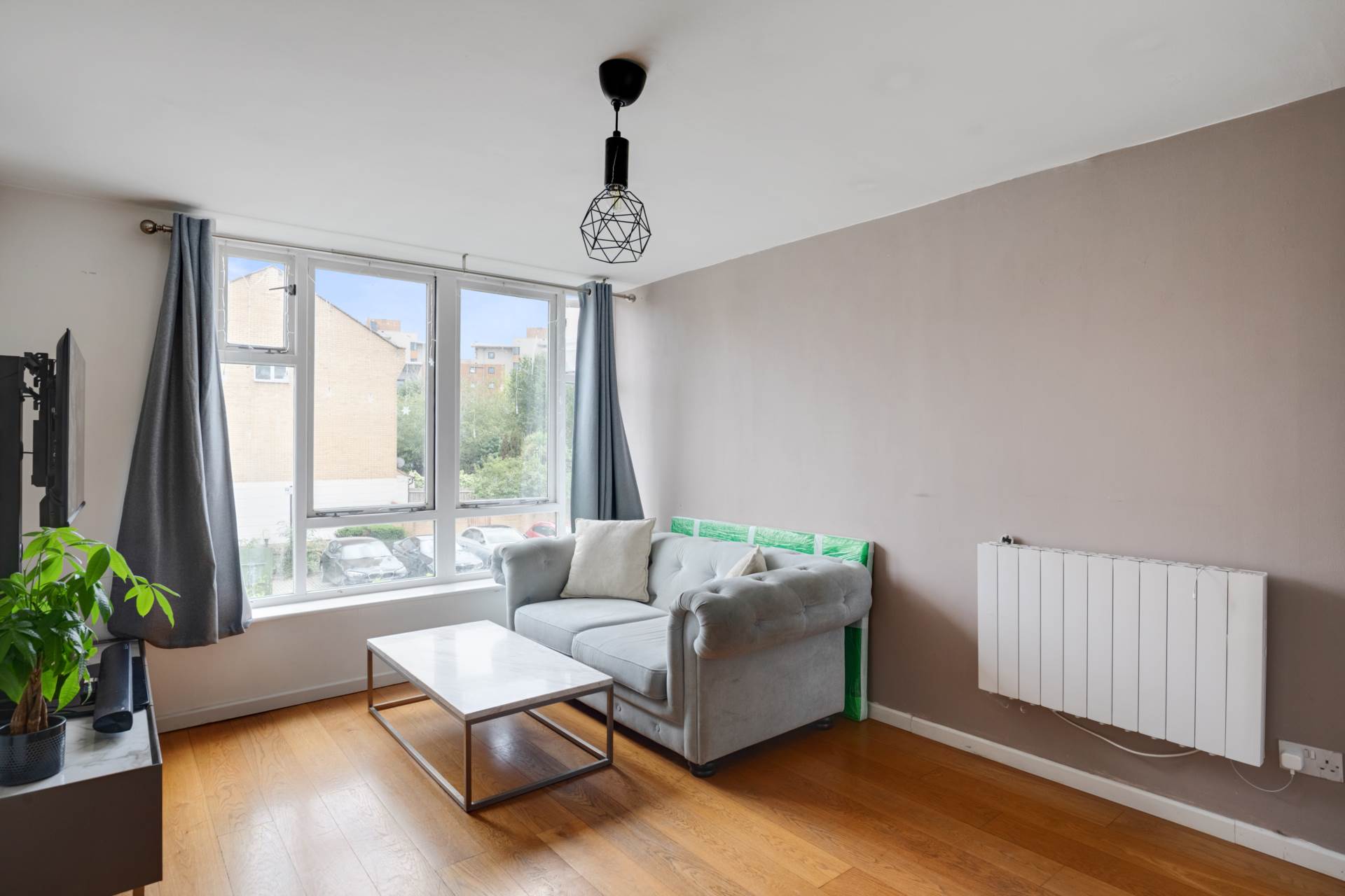 Additional Property Image 1 bedroom Flat for sale in London 7