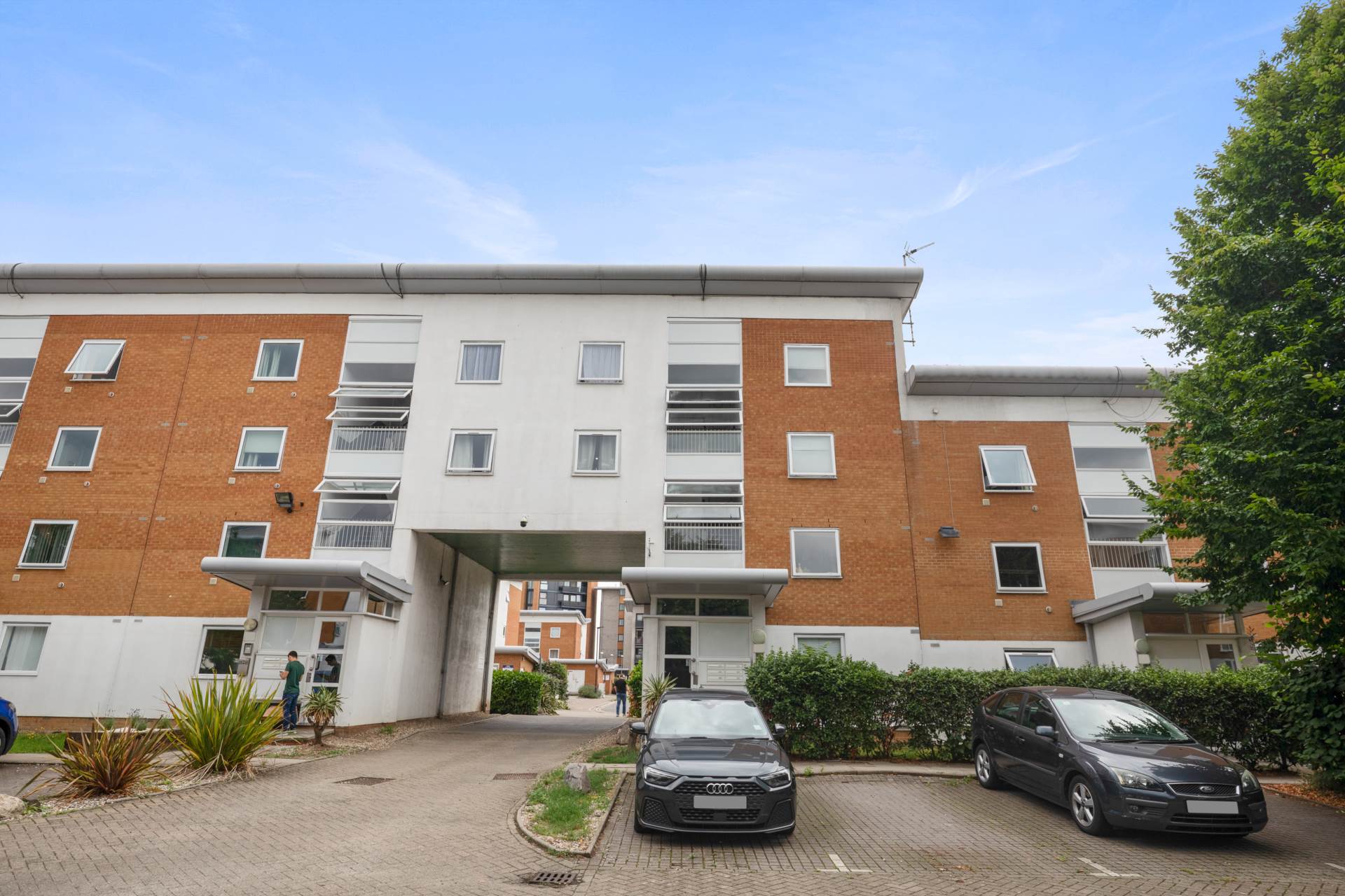 Additional Property Image 1 bedroom Flat for sale in London 14