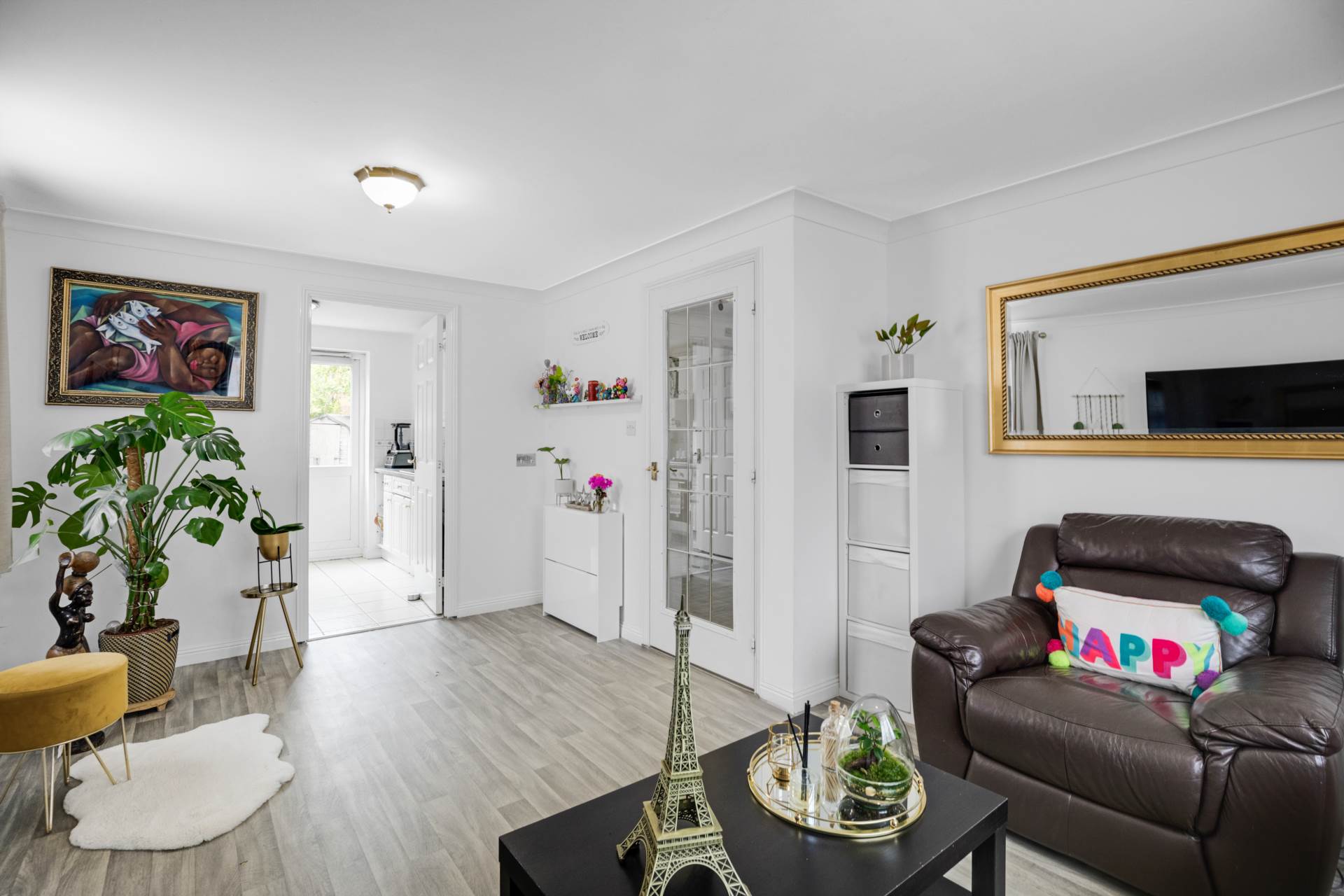 Additional Property Image 1 bedroom Flat for sale in London 3