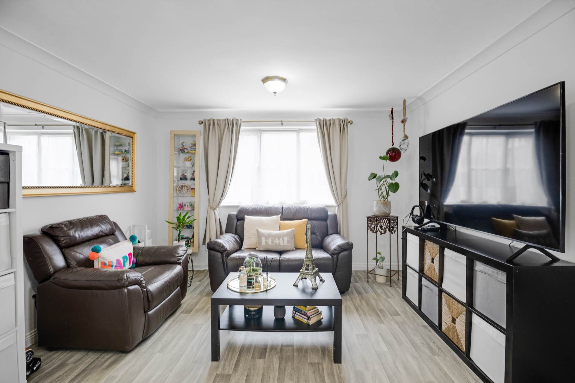 Additional Property Image 1 bedroom Flat for sale in London 5