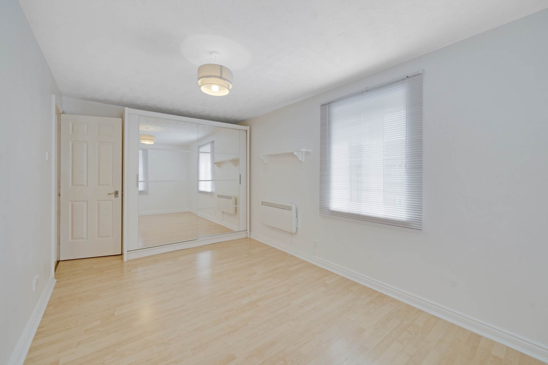 Additional Property Image 2 bedroom Flat for sale in London 12