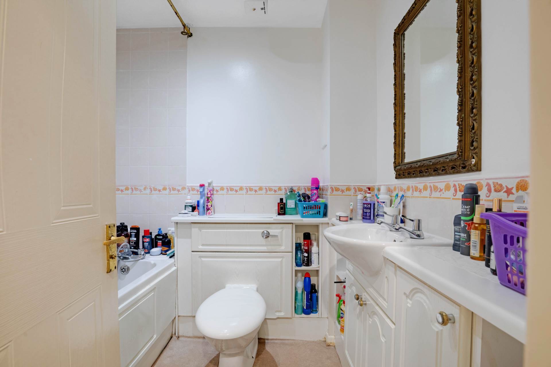 Additional Property Image 1 bedroom Flat for sale in London 8
