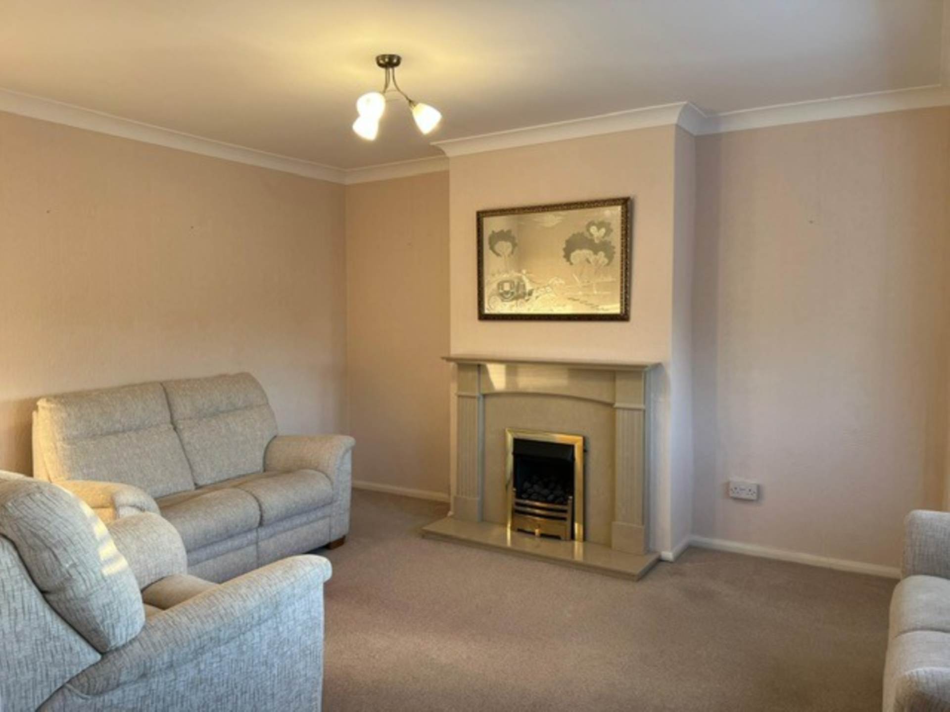 Additional Property Image 2 bedroom Flat to rent in Ilford 2