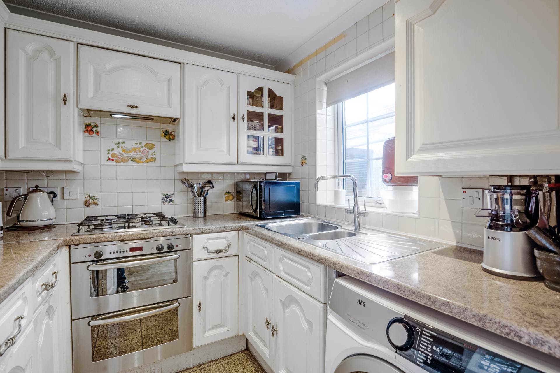 Additional Property Image 3 bedroom Semi Detached for sale in London 2