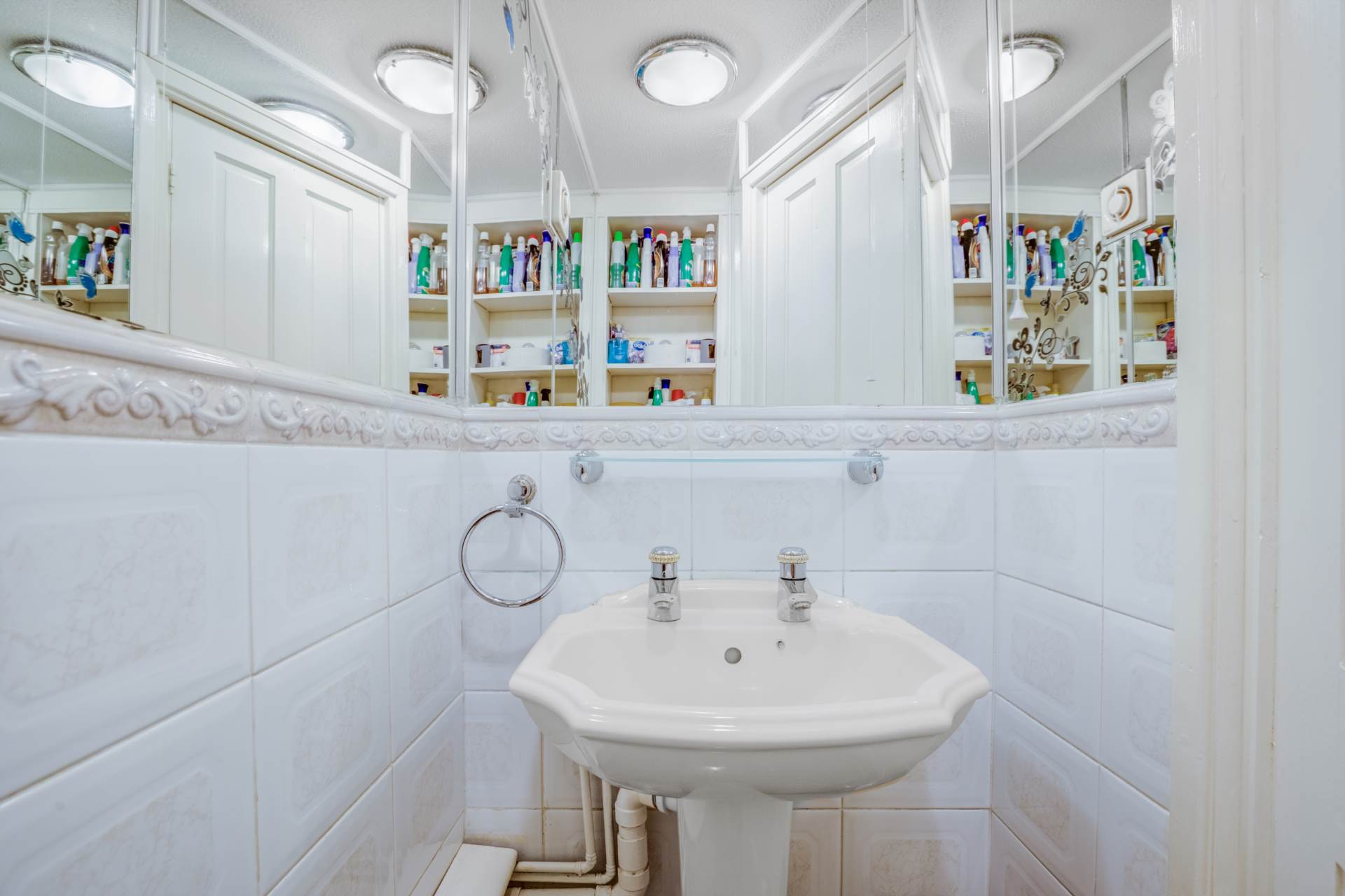 Additional Property Image 3 bedroom Semi Detached for sale in London 9