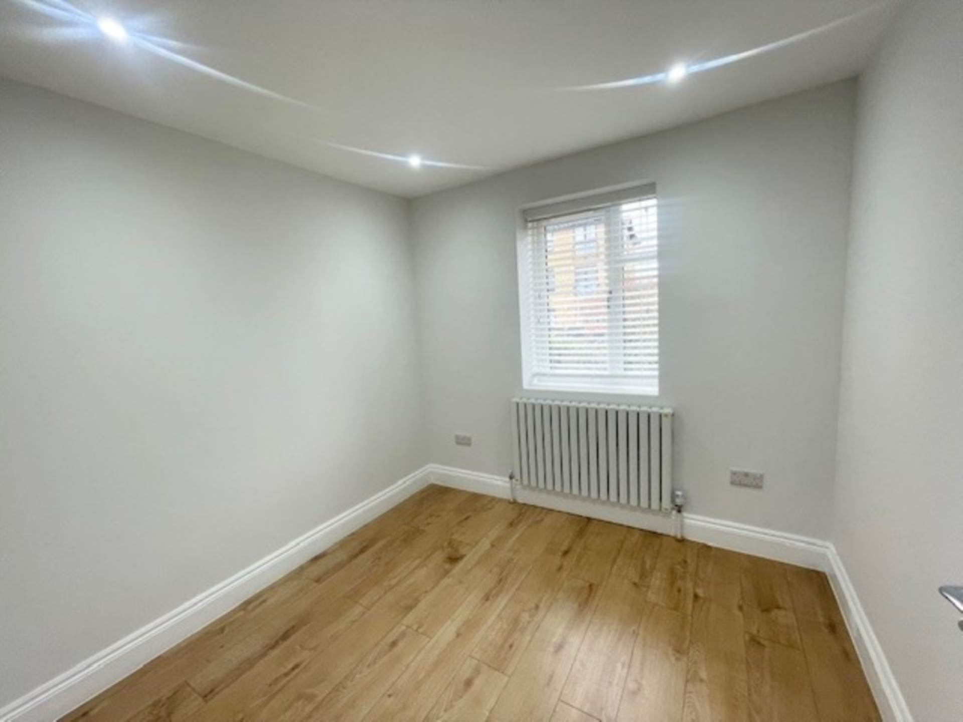 Additional Property Image 4 bedroom Semi Detached to rent in London 9