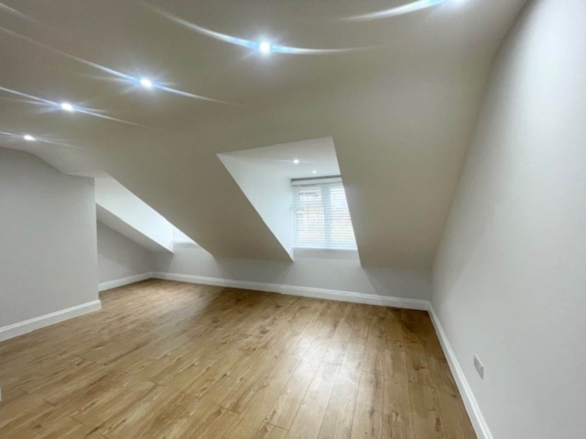 Additional Property Image 4 bedroom Semi Detached to rent in London 10