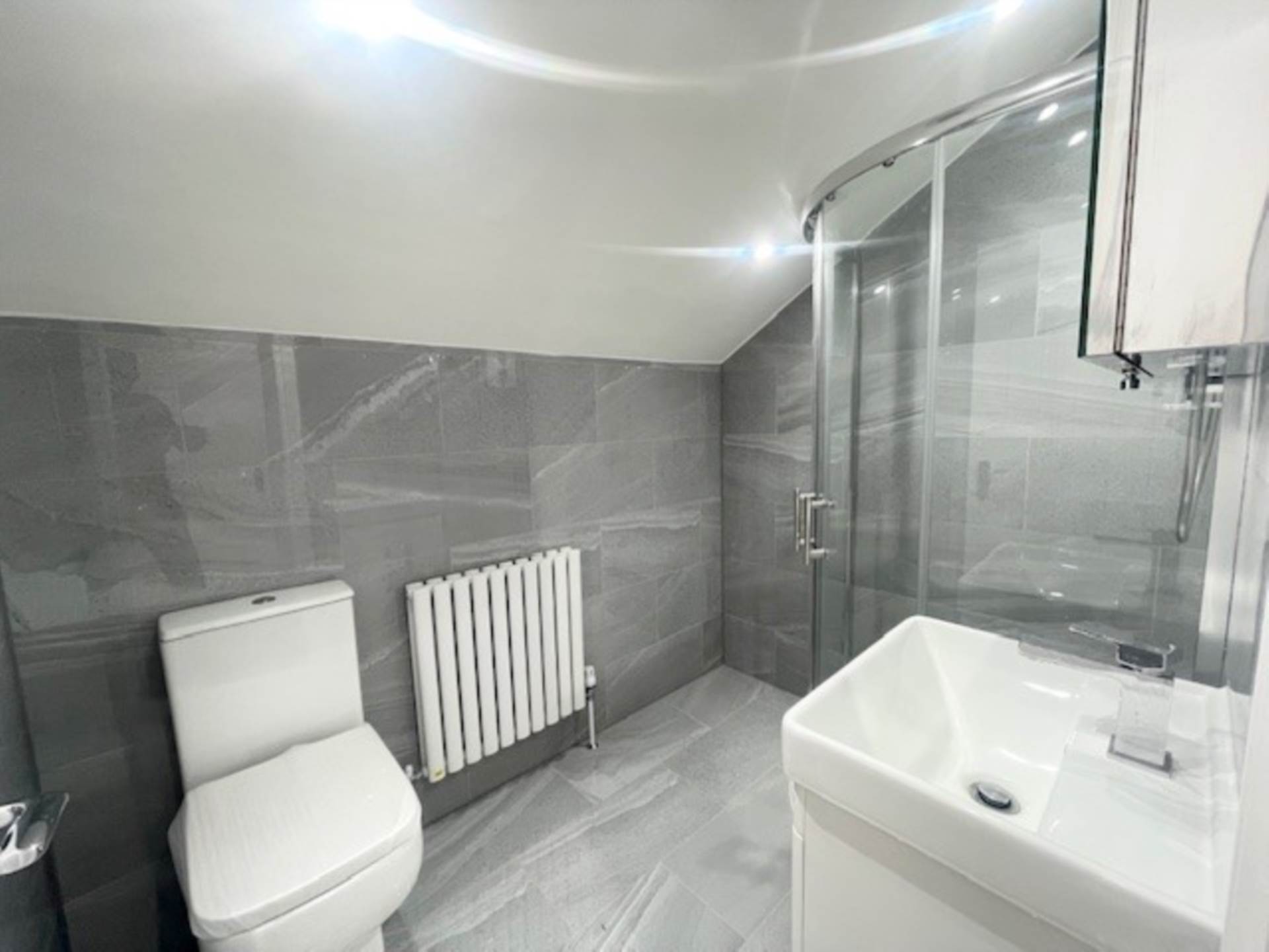Additional Property Image 4 bedroom Semi Detached to rent in London 13