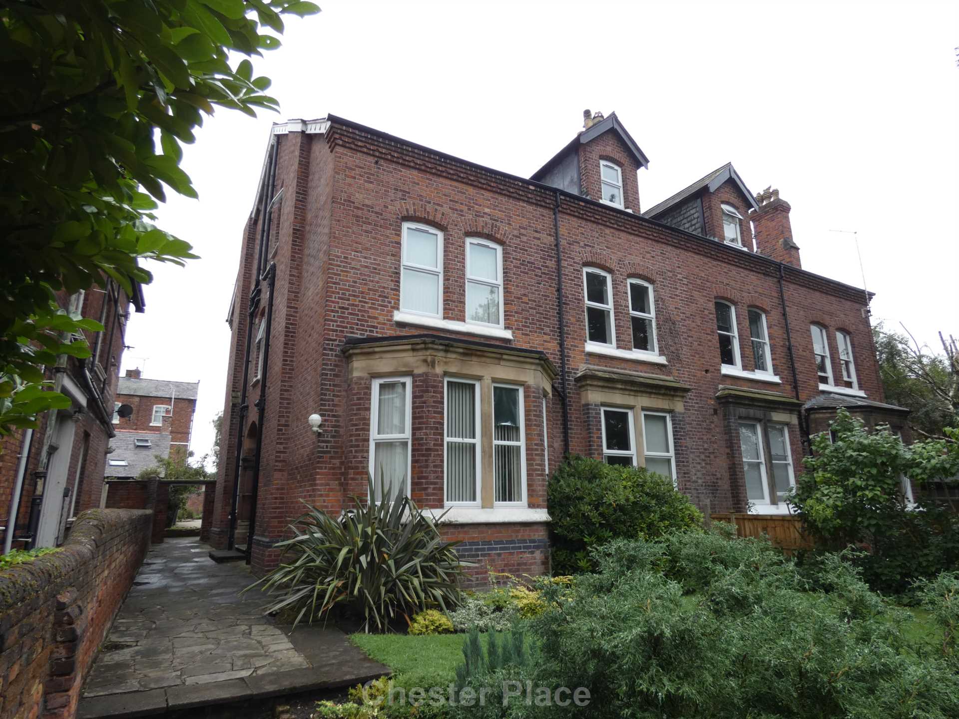 1 bedroom Studio to rent in Chester