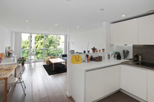 2 bedroom Apartment to rent in London