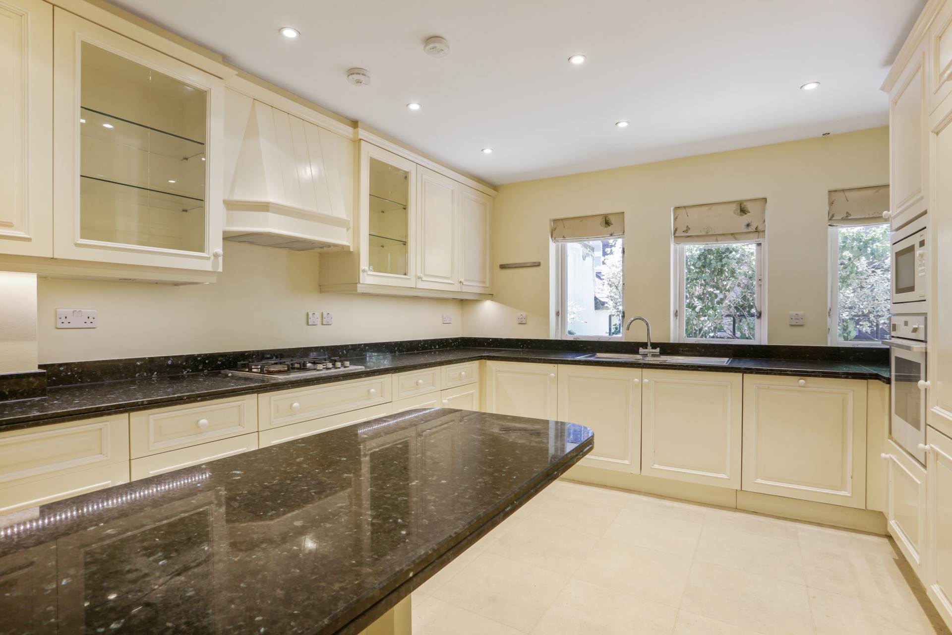 Additional Property Image 5 bedroom Town House to rent in London 4