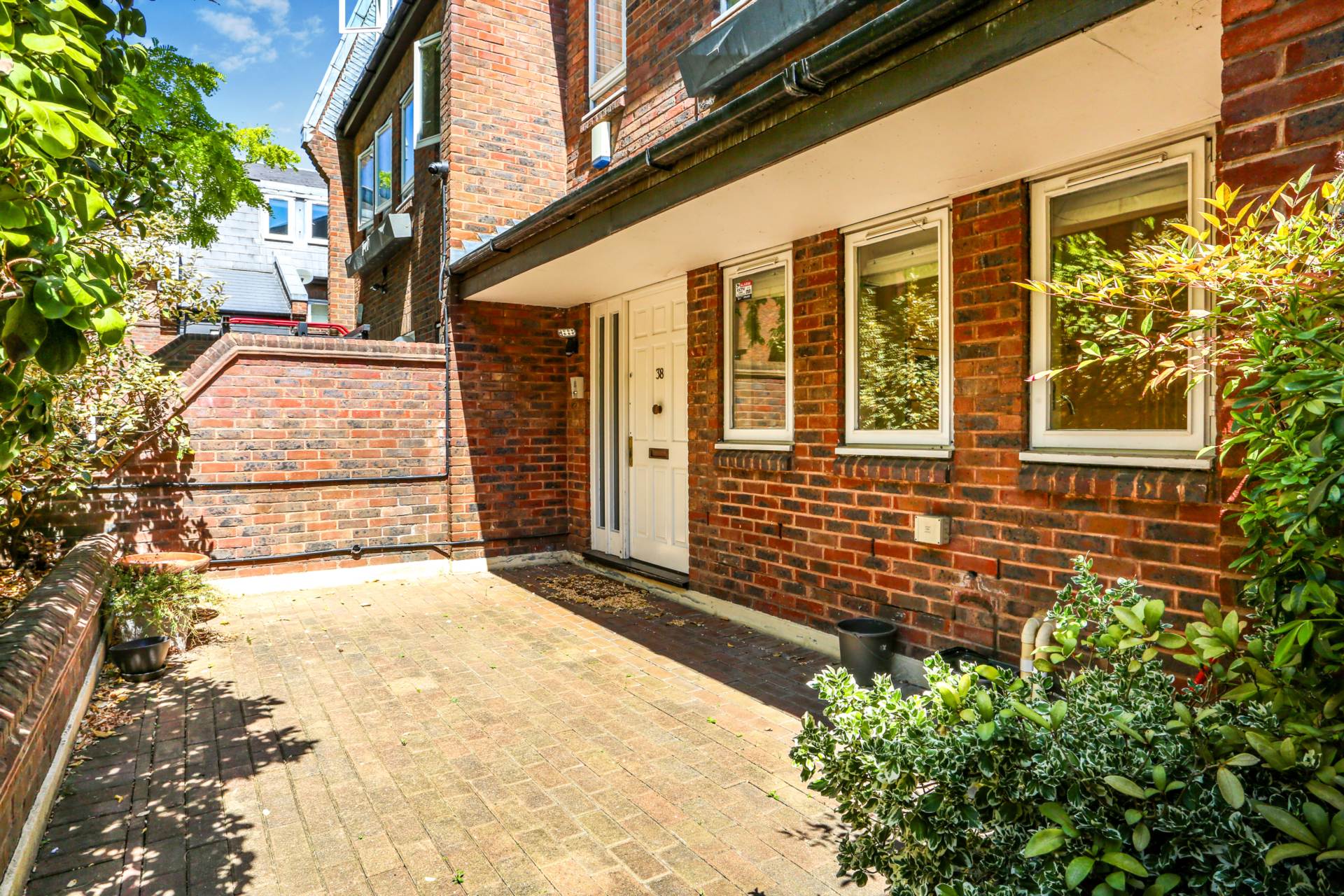 Additional Property Image 5 bedroom Town House to rent in London 9