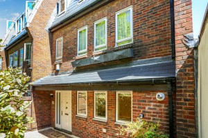 5 bedroom Town House to rent in London