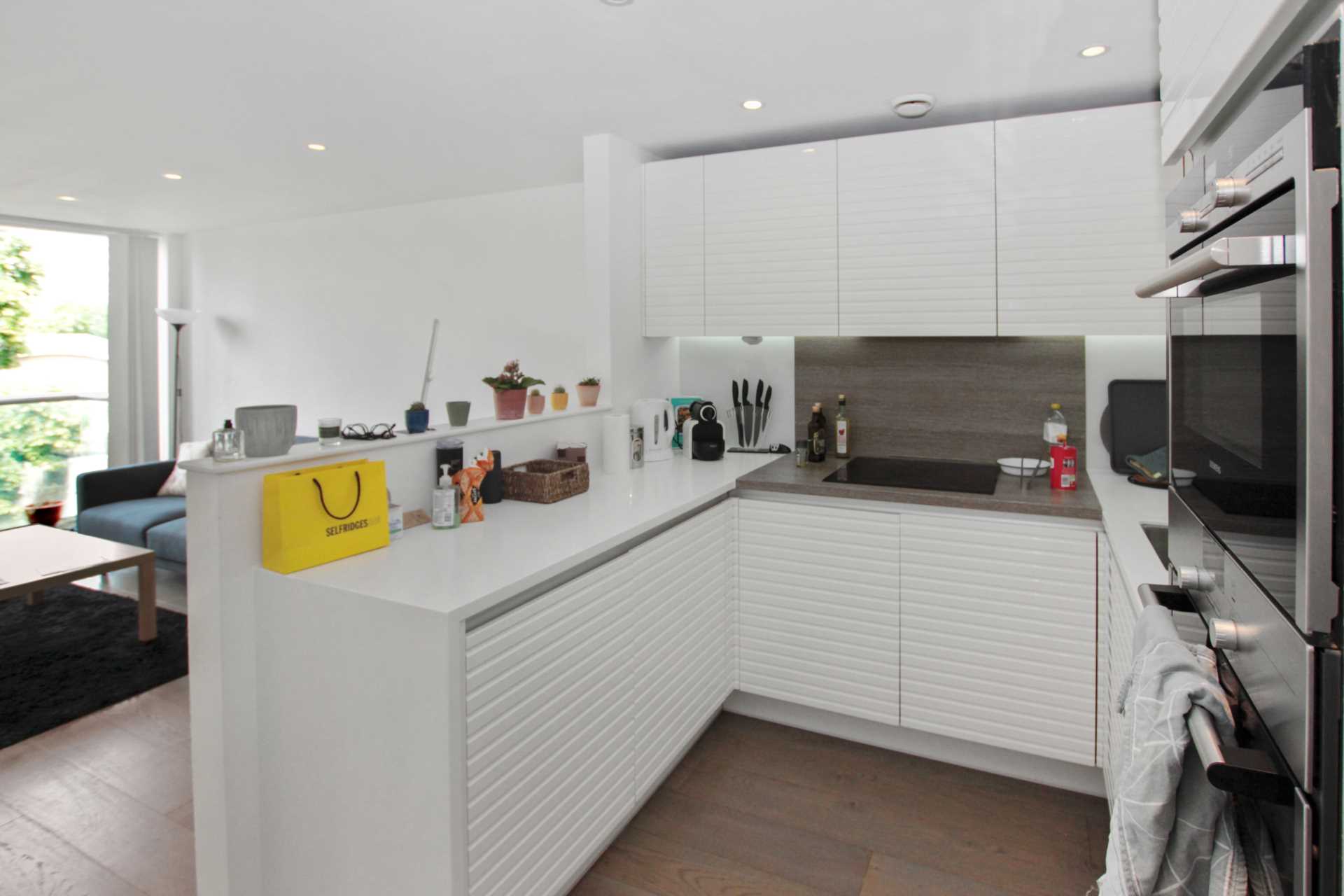 Additional Property Image 2 bedroom Apartment for sale in London 3