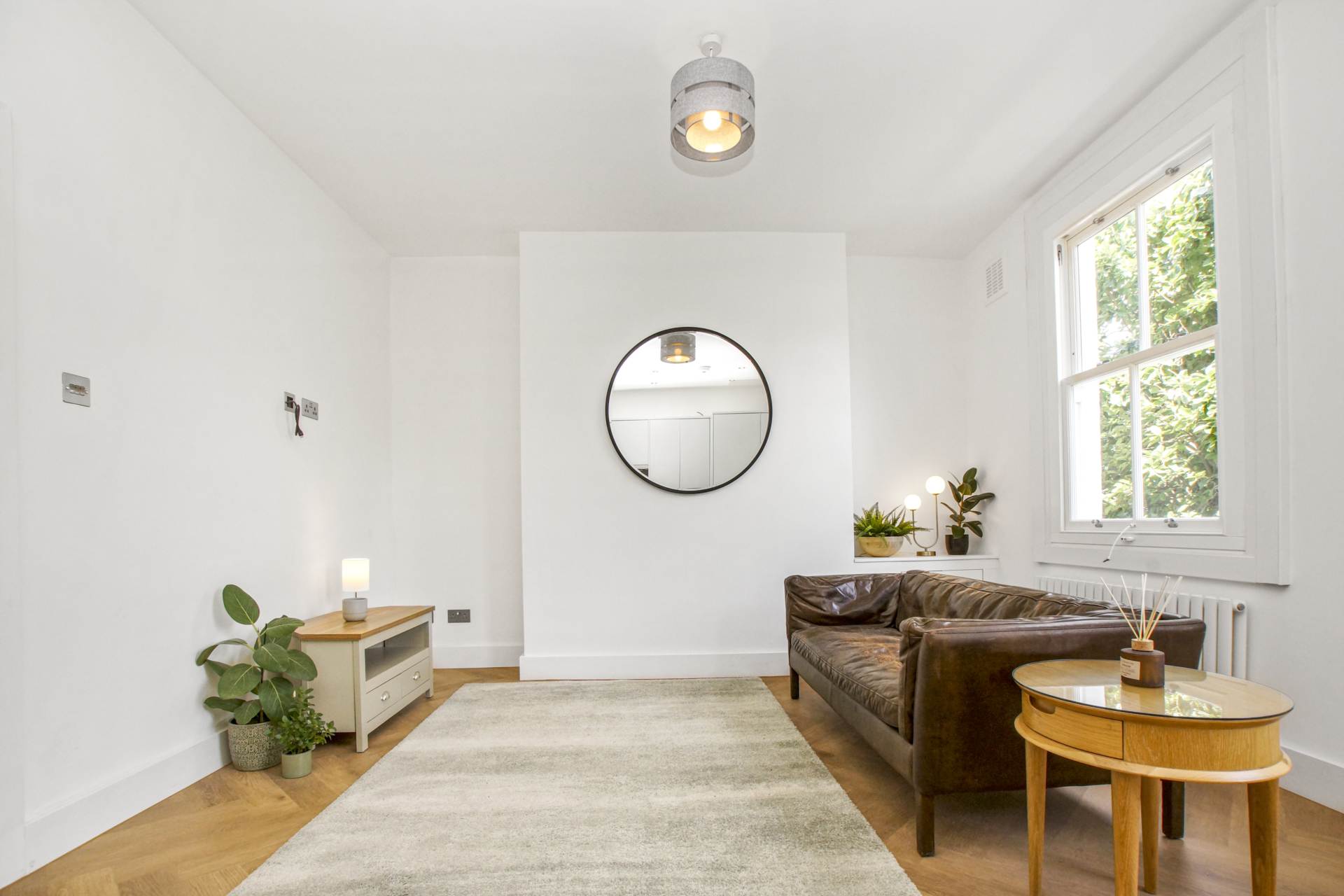Additional Property Image 1 bedroom Apartment for sale in London 3