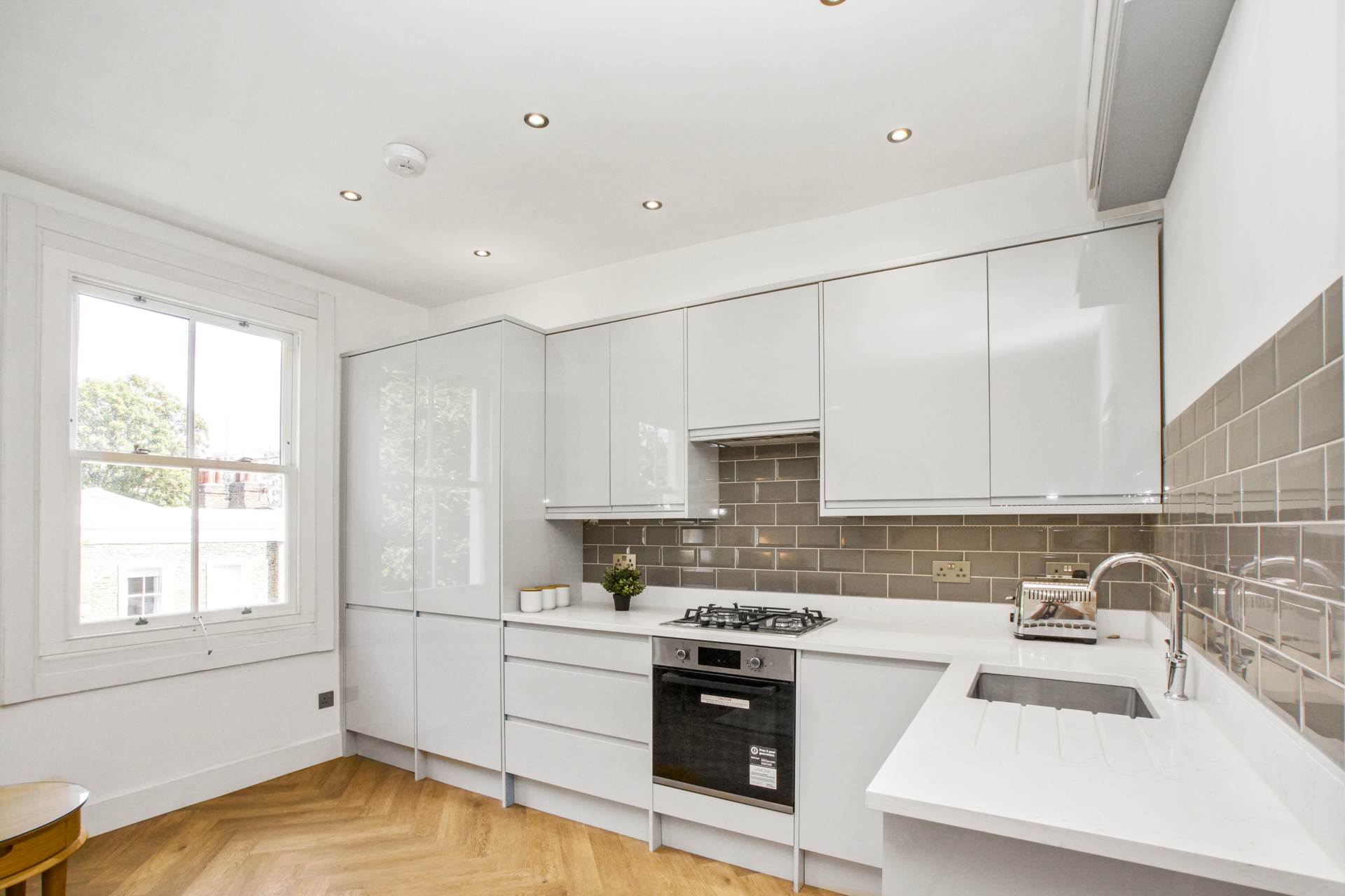 Additional Property Image 1 bedroom Apartment for sale in London 4