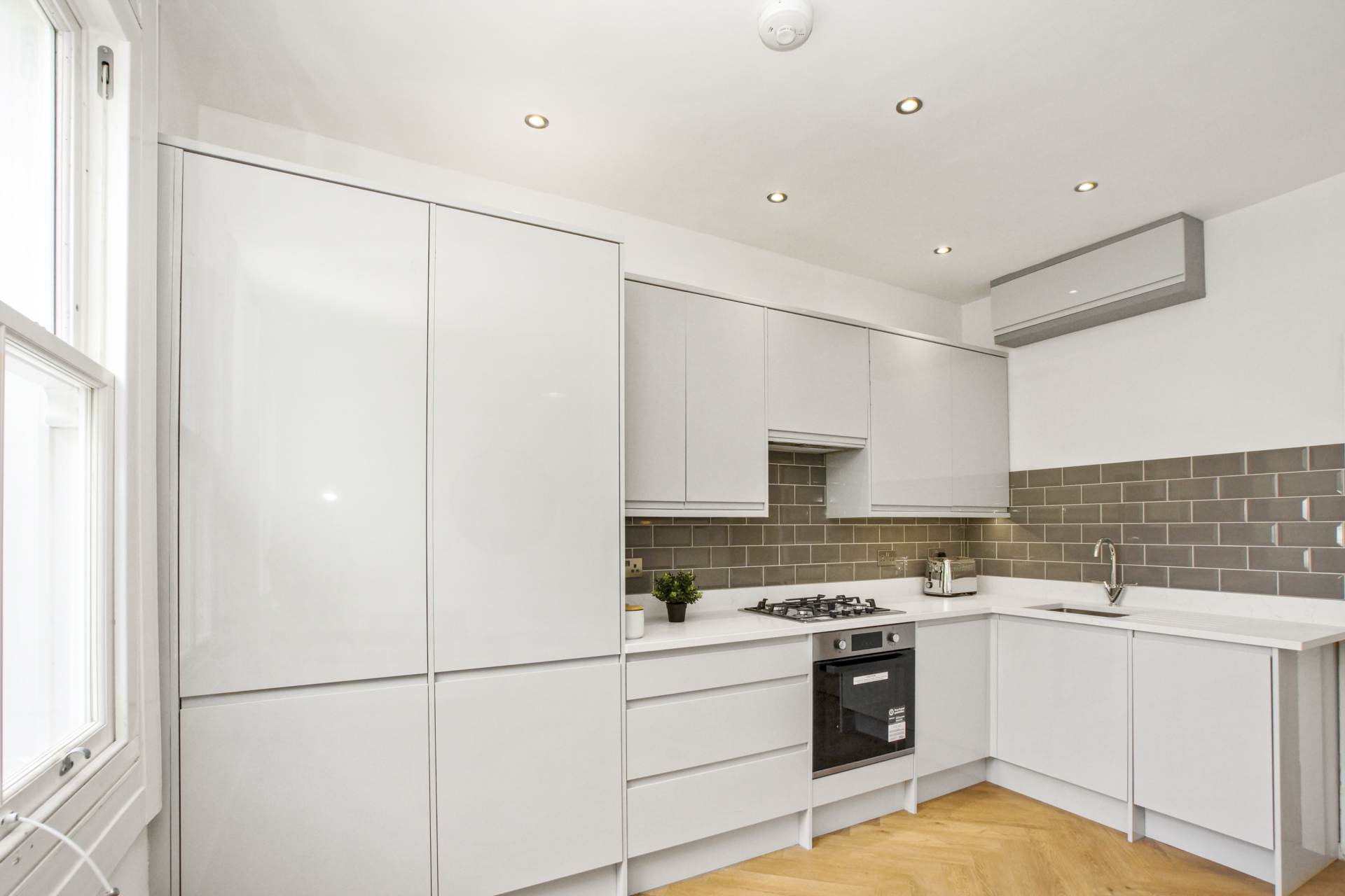 Additional Property Image 1 bedroom Apartment for sale in London 5