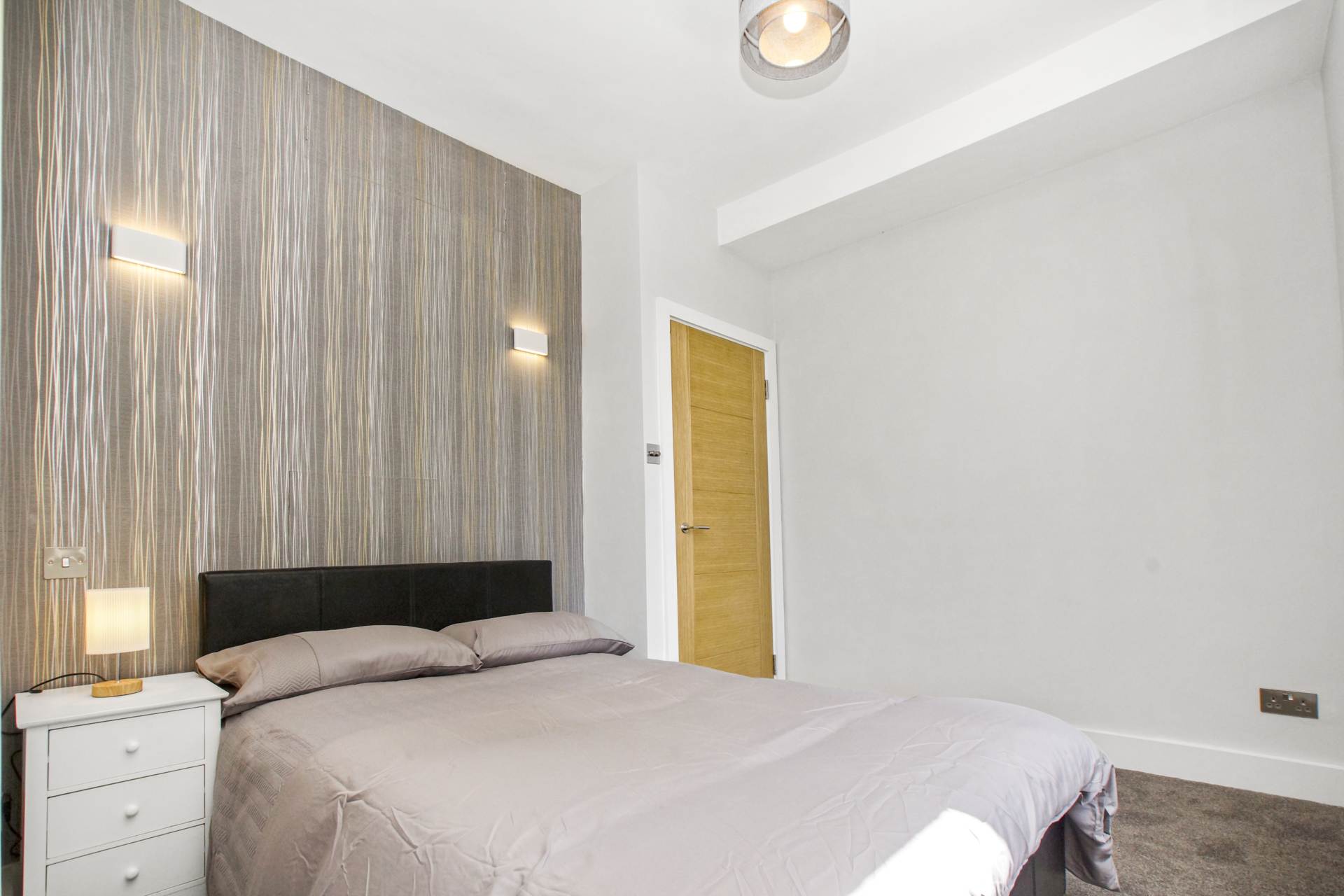 Additional Property Image 1 bedroom Apartment for sale in London 7