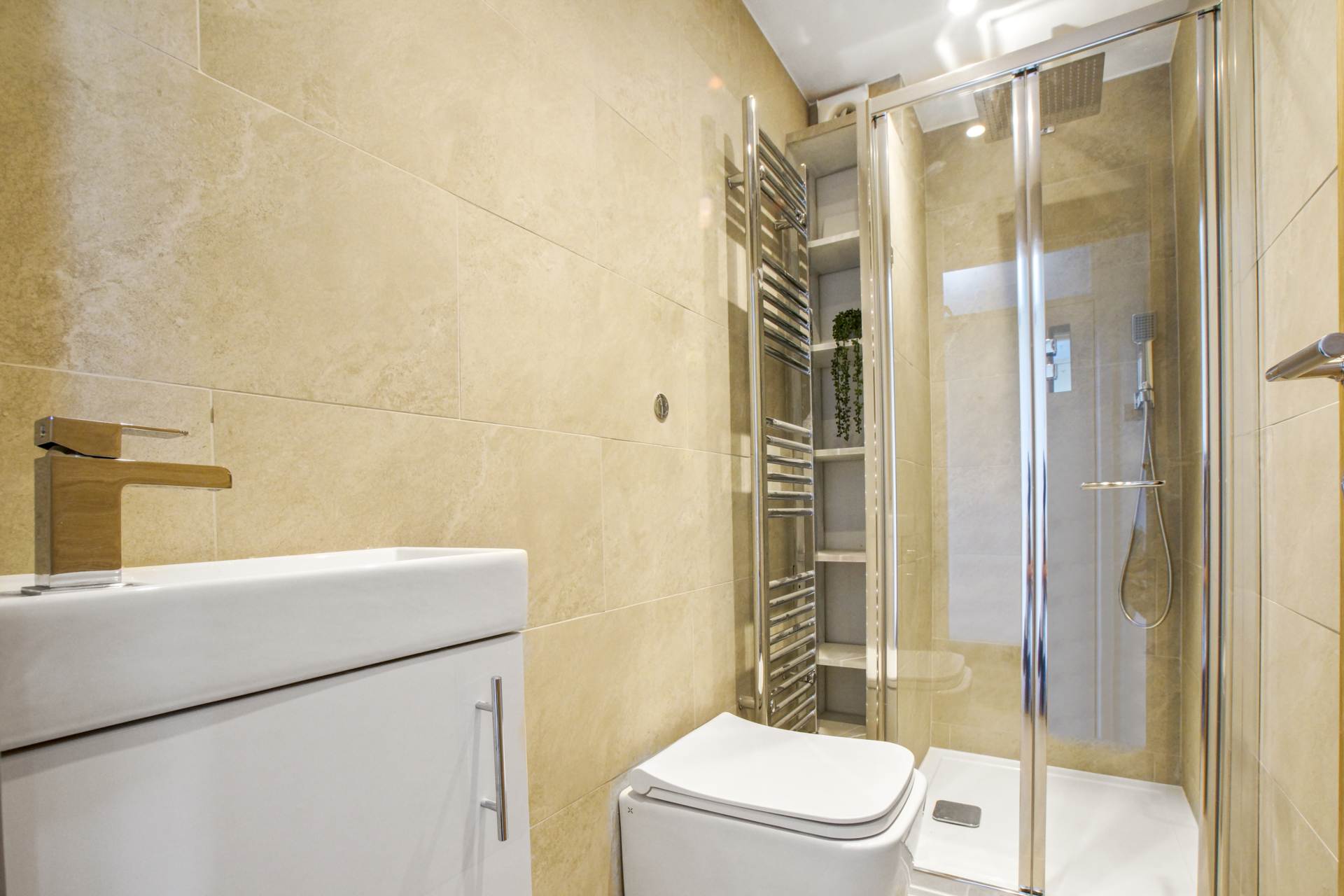 Additional Property Image 1 bedroom Apartment for sale in London 9
