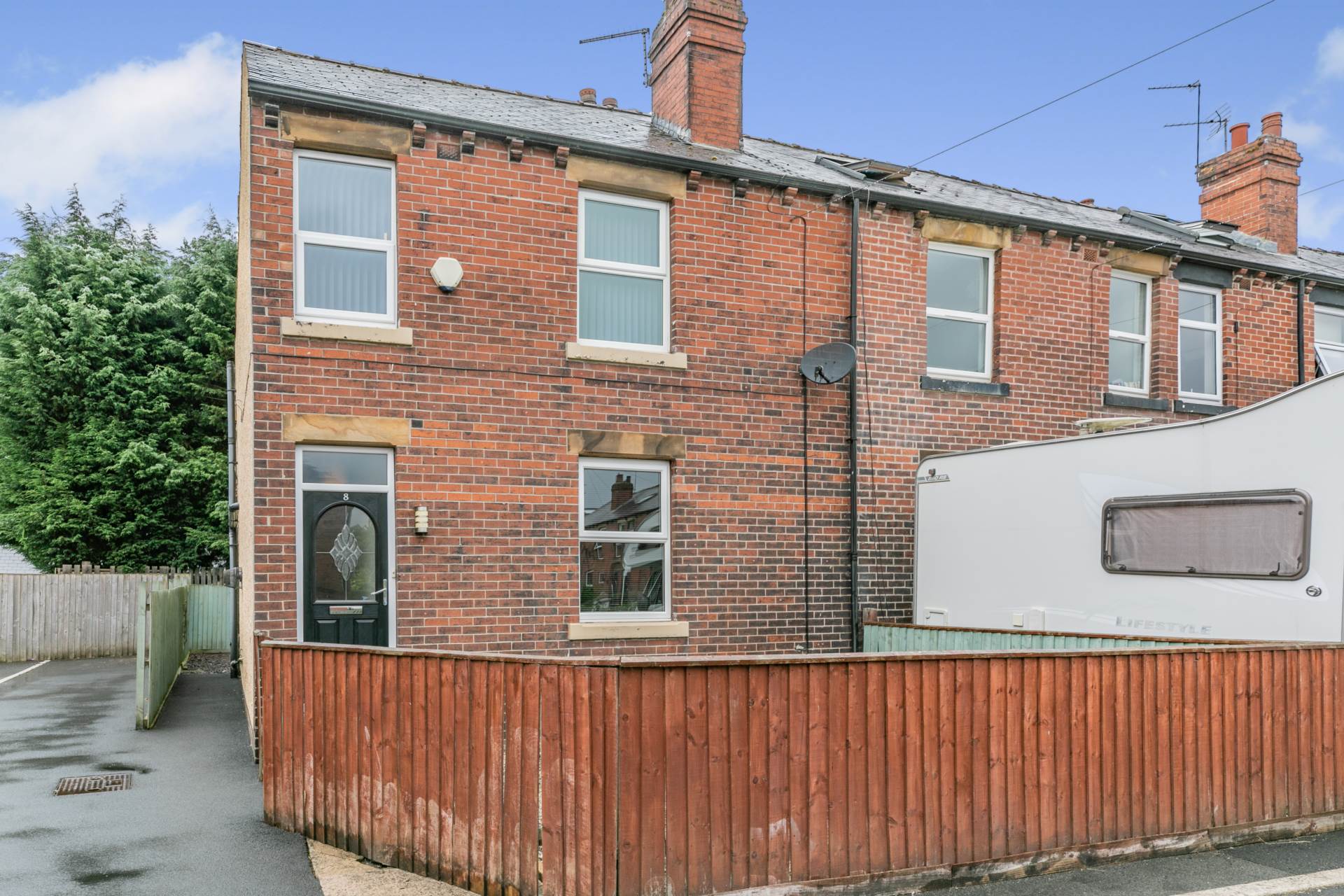 Additional Property Image 3 bedroom End of Terrace to rent in Dewsbury 2