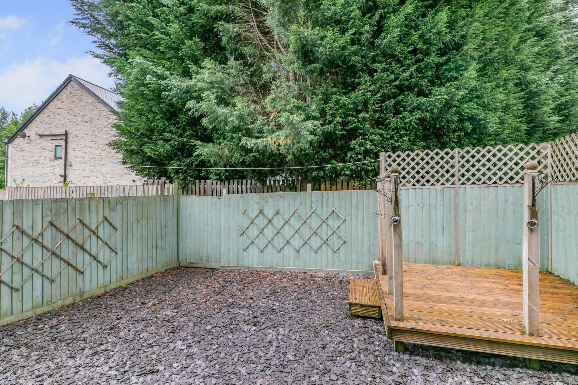 Additional Property Image 3 bedroom End of Terrace to rent in Dewsbury 15