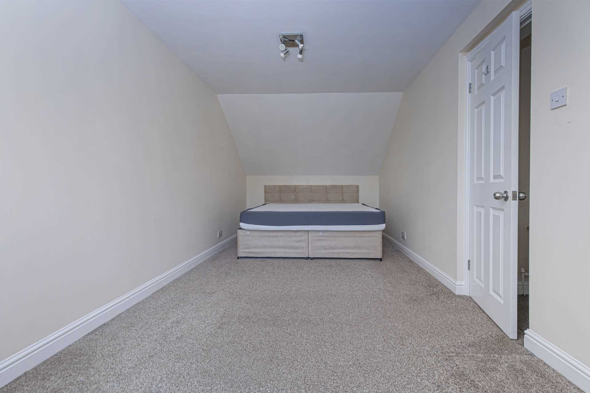 Additional Property Image 3 bedroom Semi Detached to rent in Leeds 8