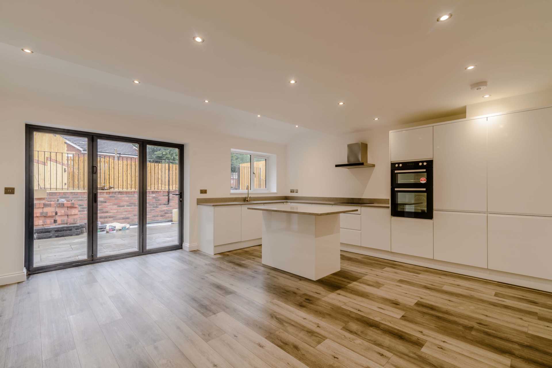 Additional Property Image 4 bedroom Detached to rent in Wakefield 2