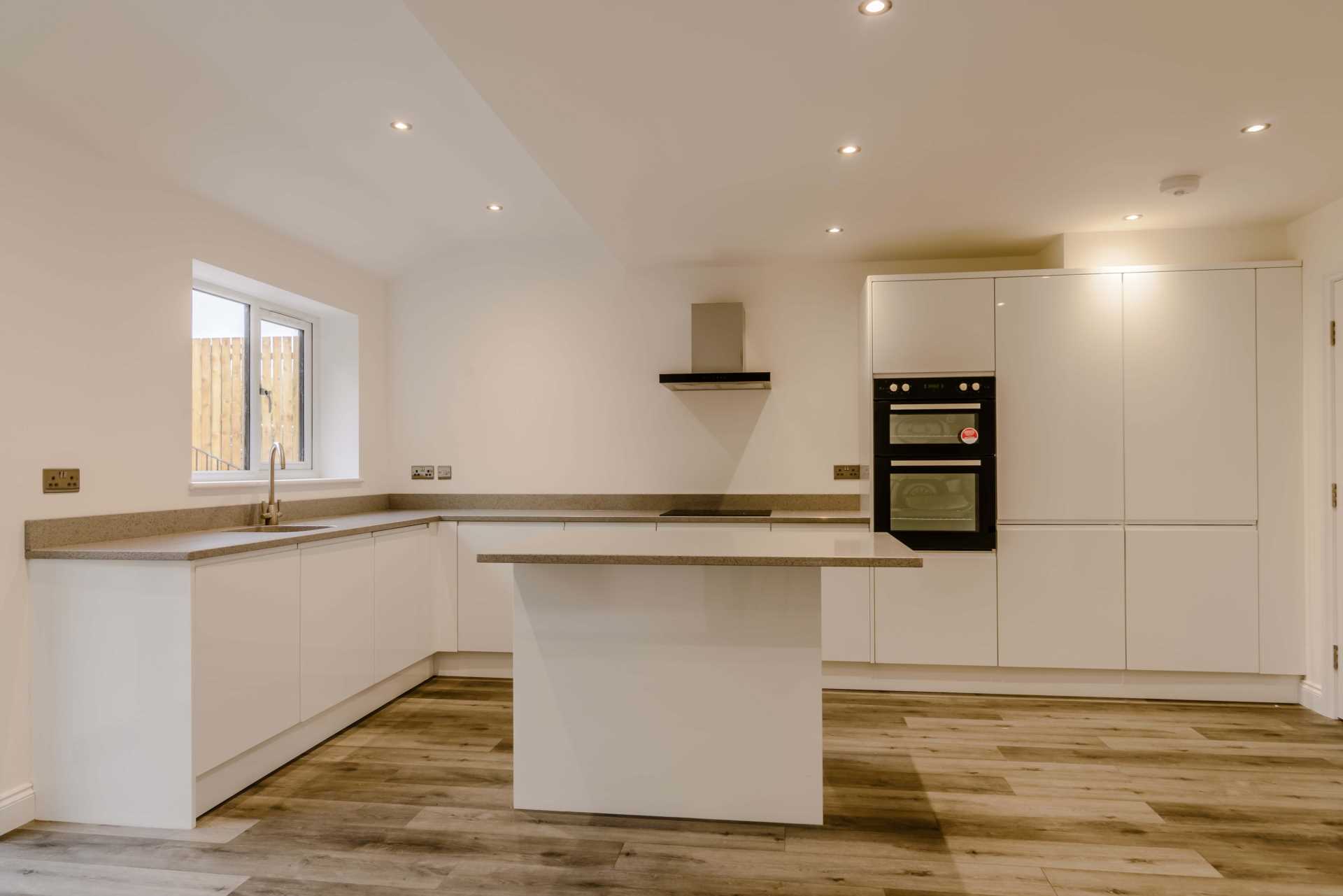 Additional Property Image 4 bedroom Detached to rent in Wakefield 3