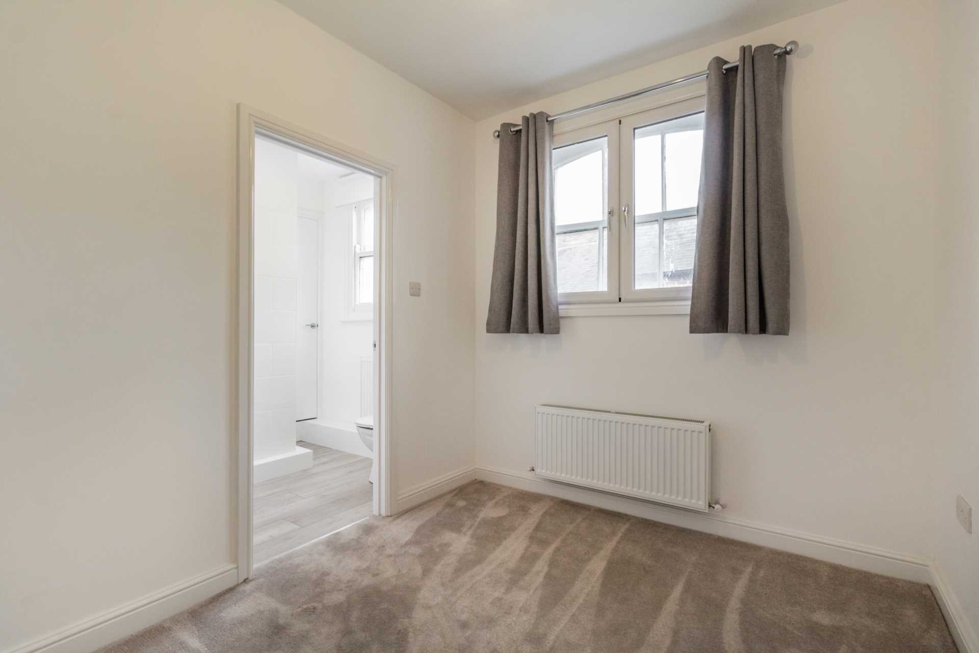Additional Property Image 3 bedroom Apartment to rent in Leeds 10