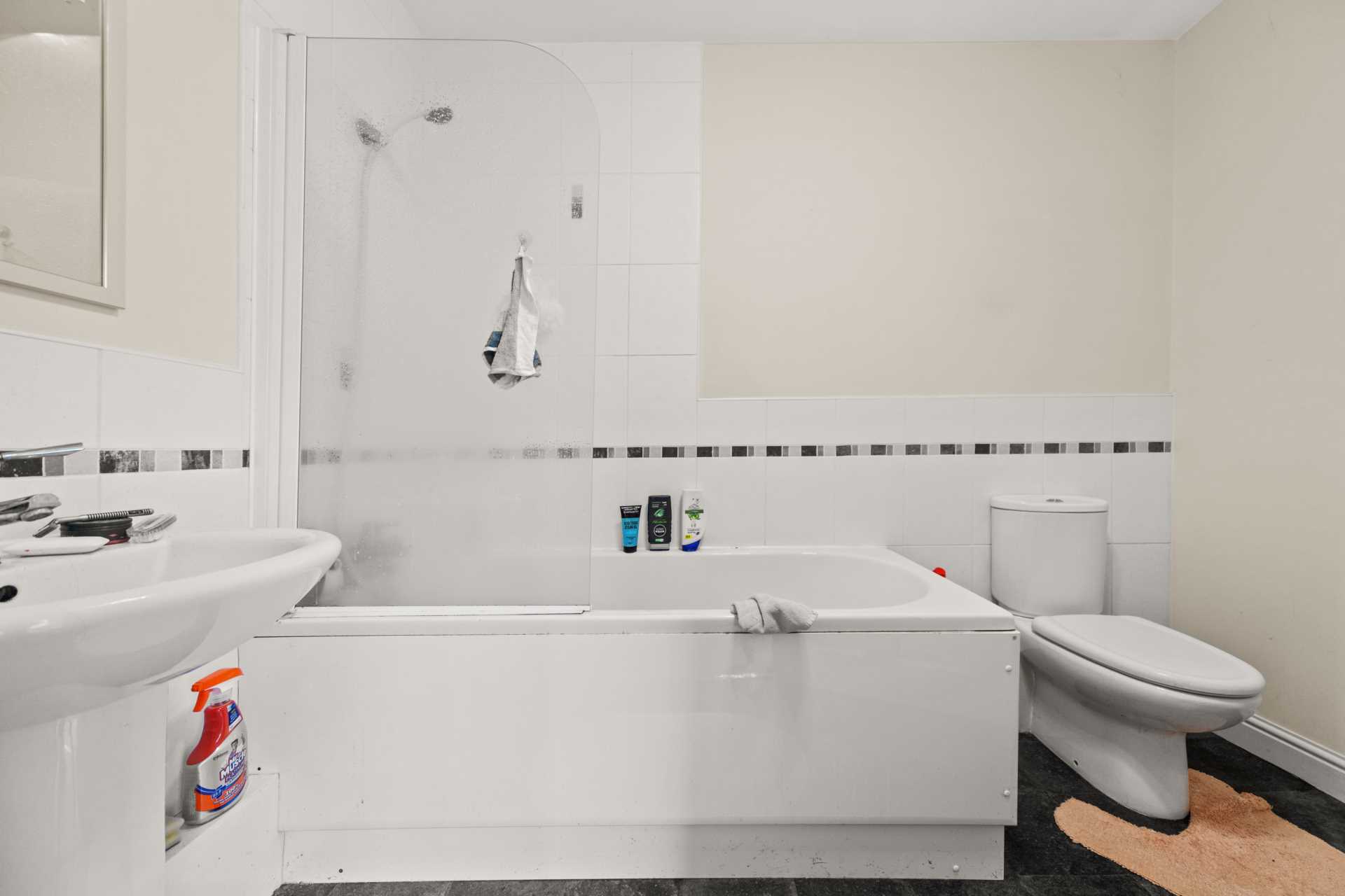 Additional Property Image 1 bedroom Apartment for sale in Leeds 5