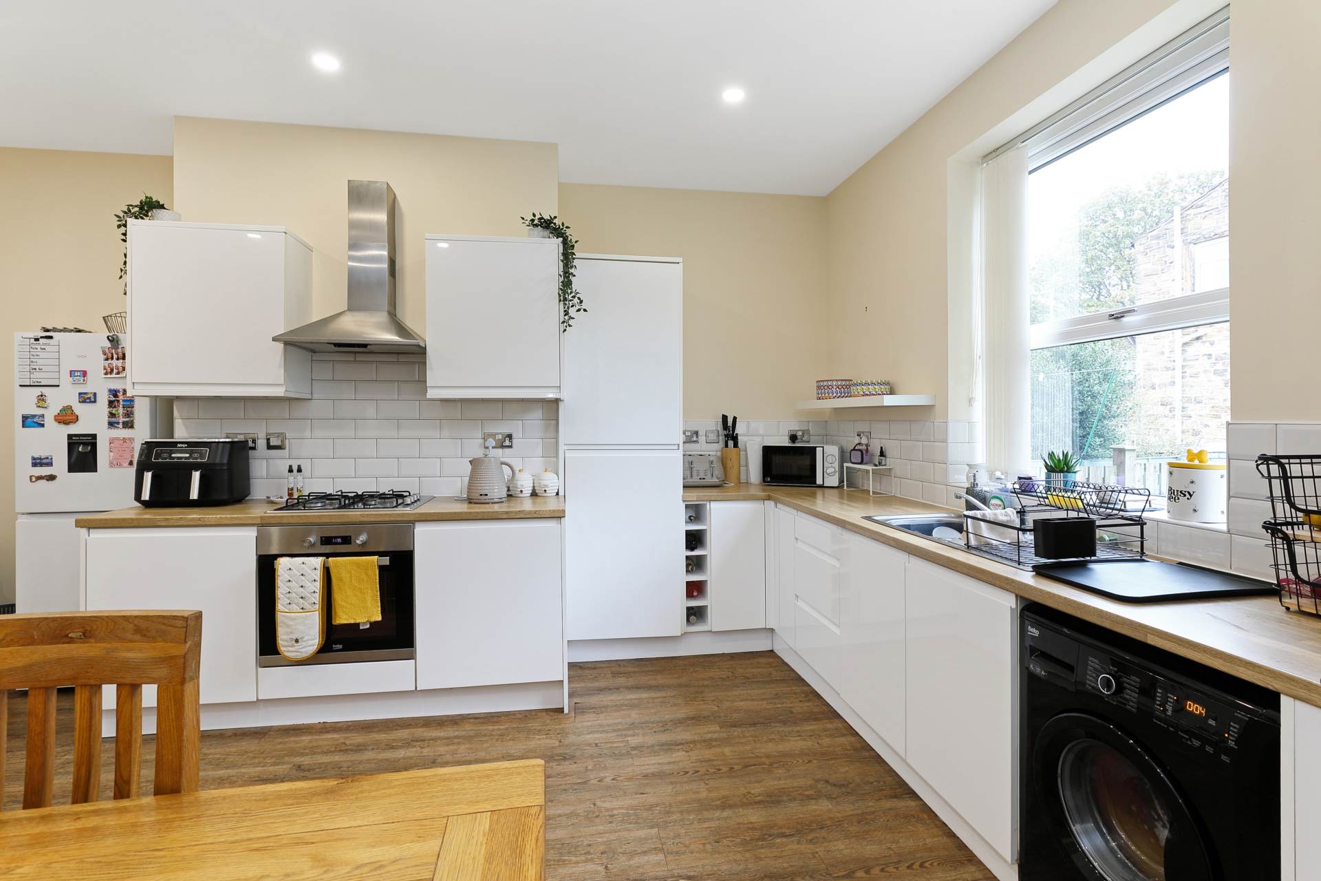 Additional Property Image 4 bedroom End of Terrace to rent in Batley 2