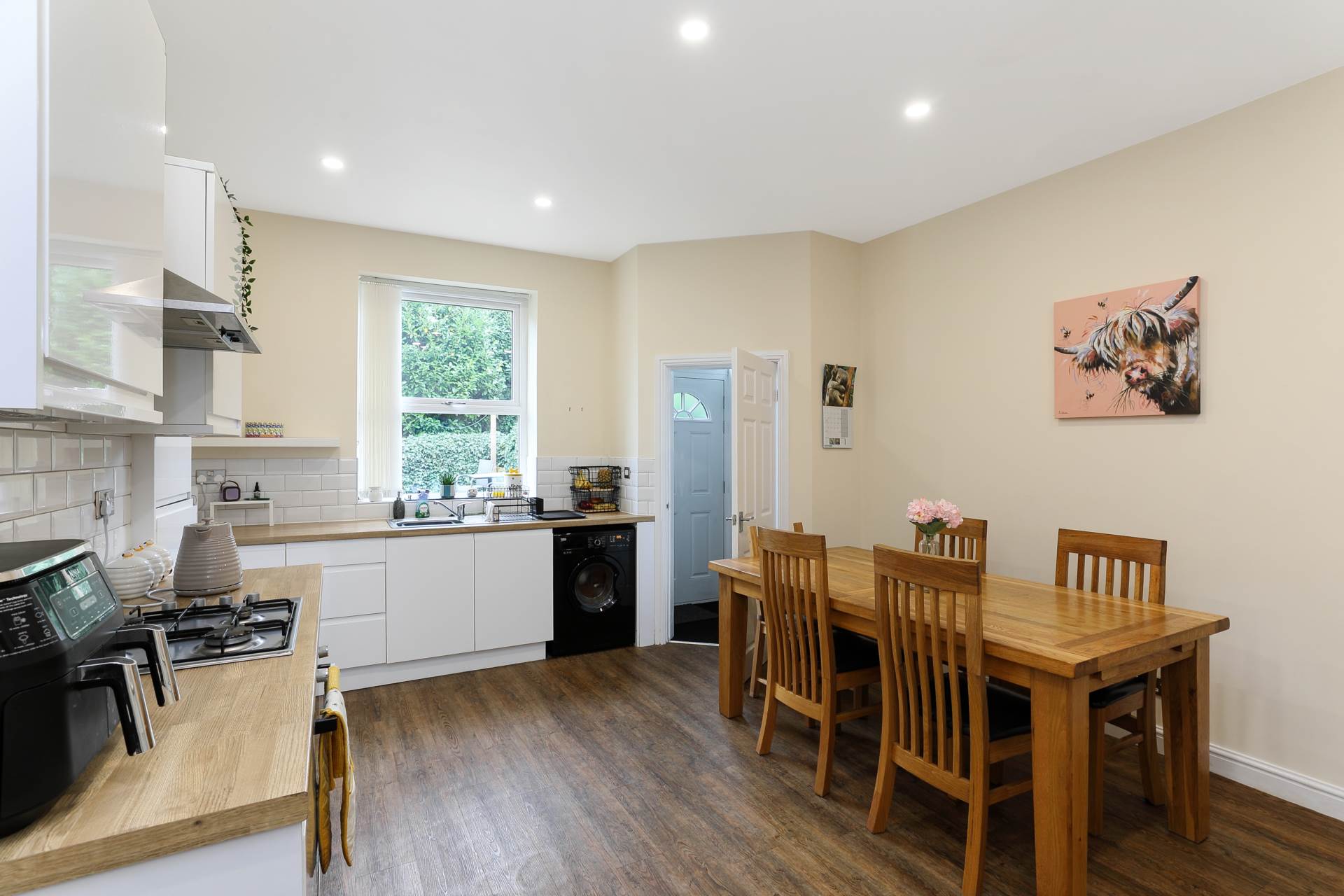 Additional Property Image 4 bedroom End of Terrace to rent in Batley 3