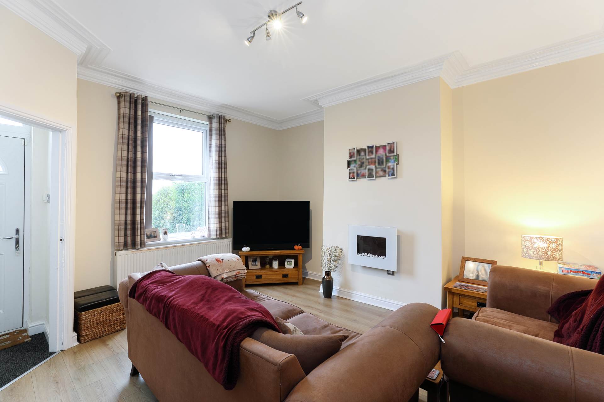 Additional Property Image 4 bedroom End of Terrace to rent in Batley 4