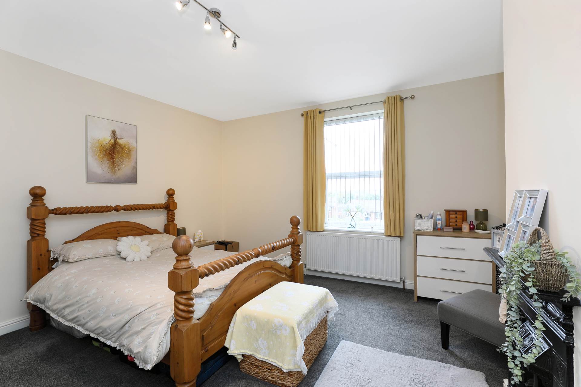 Additional Property Image 4 bedroom End of Terrace to rent in Batley 6