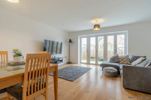 Additional Property Image 3 bedroom Semi Detached for sale in Leeds 4