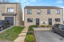 3 bedroom Semi Detached for sale in Leeds