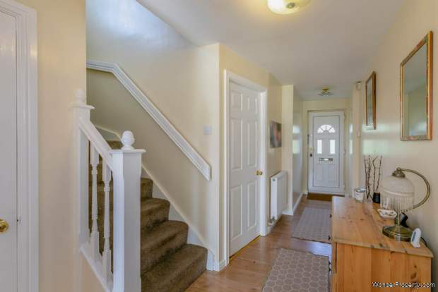 Additional Property Image 4 bedroom Detached for sale in Leeds 2