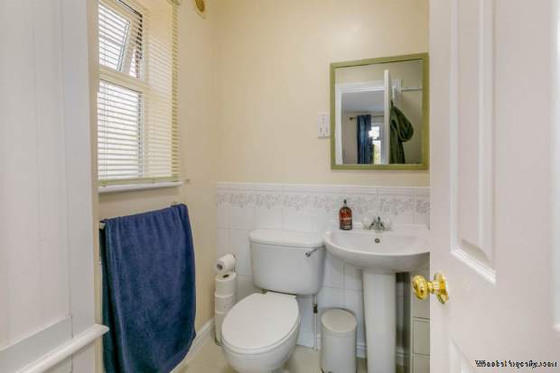 Additional Property Image 4 bedroom Detached for sale in Leeds 12