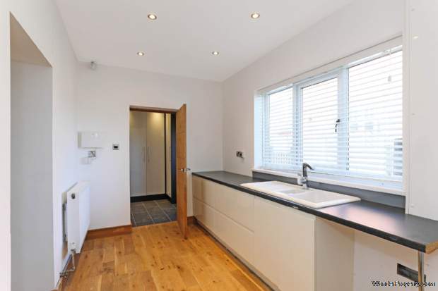 Additional Property Image 4 bedroom Semi Detached for sale in Batley 17