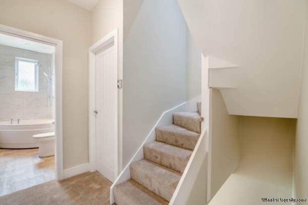 Additional Property Image 2 bedroom Terraced for sale in Leeds 10
