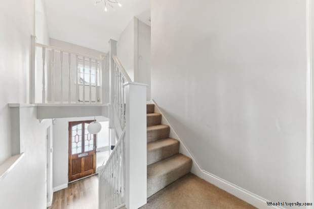 Additional Property Image 4 bedroom Detached for sale in Leeds 9
